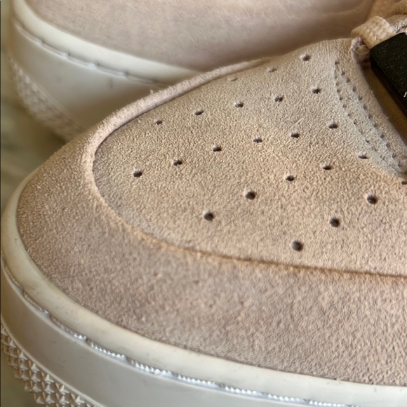Nike AIR FORCE 1 AF1 Pink Suede Sneakers with White Laces - Picture 6 of 10